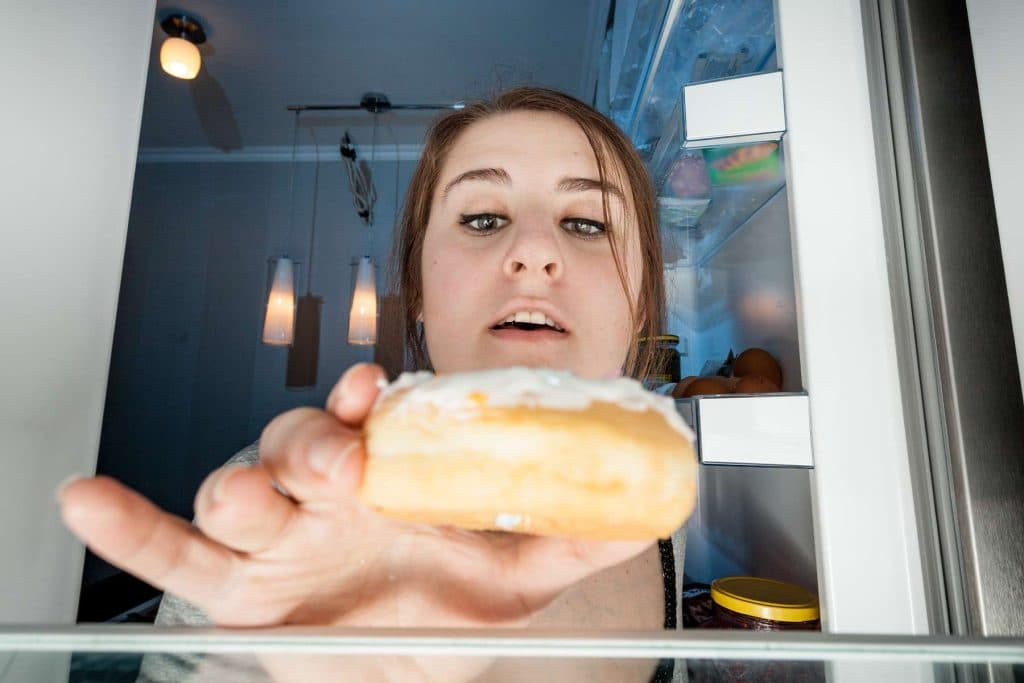 Emotional Hunger Vs Physical Hunger- Can It Affect Your Waistline